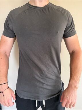 ASRV Men's Short Sleeve workout tee — Charcoal Gray
